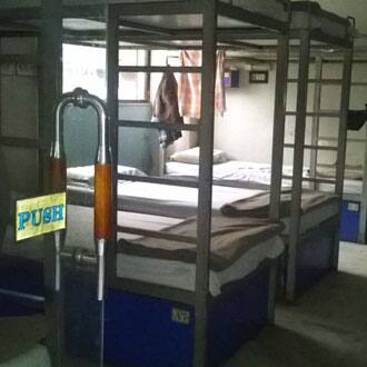 Hotel Travellers Boarding House, Surat 3